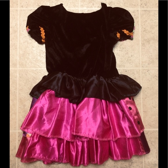 WITCH COSTUME - Picture 2 of 3